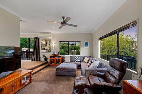 Photo of property in 119 West Harbour Drive, West Harbour, Auckland, 0618