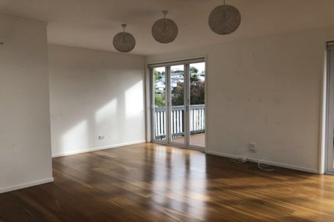 Photo of property in 14 Tiri View Place, Waiake, Auckland, 0630