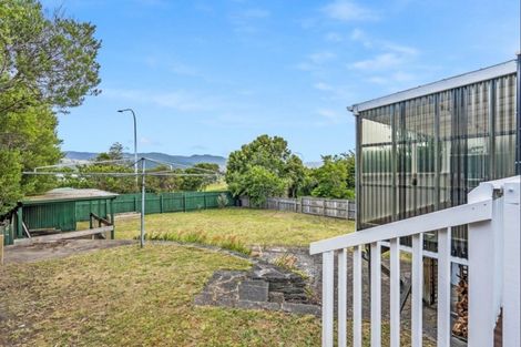 Photo of property in 14 Hollis Road, Paraparaumu Beach, Paraparaumu, 5032