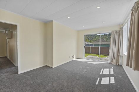 Photo of property in 24 Reynolds Street, Taita, Lower Hutt, 5011