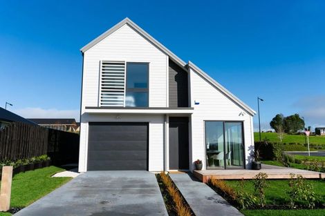 Photo of property in 2 Albur Way, Te Kauwhata, 3710