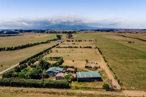 Photo of property in 40 Young Road, Opunake, 4682