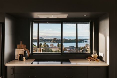 Photo of property in 2 Keam Way, Welcome Bay, Tauranga, 3112