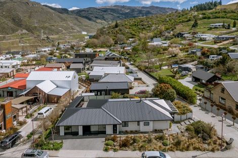 Photo of property in 8a Naylor Street, Clyde, 9330