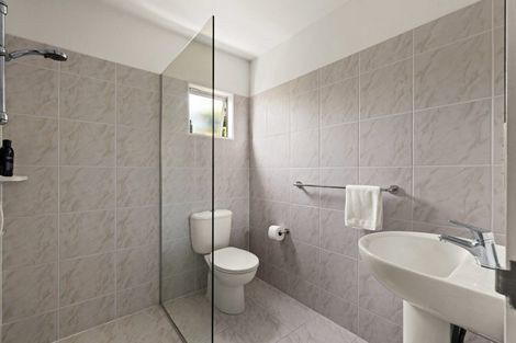 Photo of property in 2 Queens Walk, Taradale, Napier, 4112