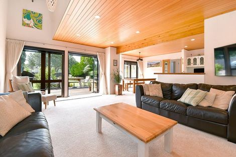 Photo of property in 48 Laurence Street, Manly, Whangaparaoa, 0930