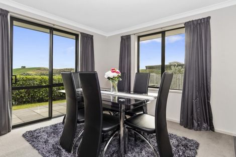 Photo of property in 8 Ballintoy Park Drive, Welcome Bay, Tauranga, 3175