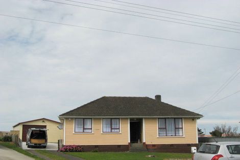 Photo of property in 15 Kauri Street, Gonville, Whanganui, 4501