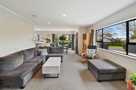 Photo of property in 1 Coulthard Terrace, Opaheke, Papakura, 2113