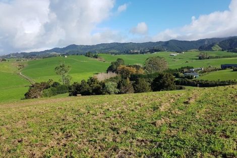 Photo of property in 17 Tamahunga Drive, Matakana, 0985