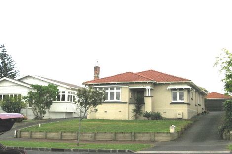 Photo of property in 33 Montrose Street, Point Chevalier, Auckland, 1022