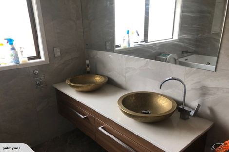 Photo of property in 27 Marina View Drive, West Harbour, Auckland, 0618