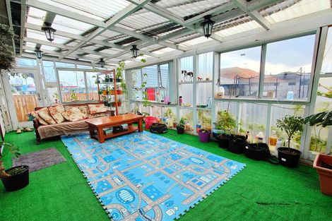 Photo of property in 10 Reagan Road, Manukau, Auckland, 2025