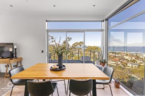 Photo of property in 73 Ravenswood Road, Saint Clair, Dunedin, 9012