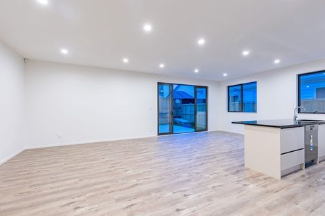 Photo of property in 7 Ropere Street, Kumeu, 0810