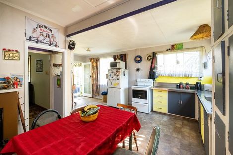 Photo of property in 323 Clifton Road, Te Awanga, 4102