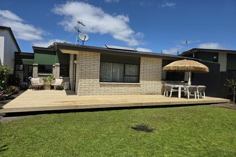Photo of property in 73b Centreway Road, Orewa, 0931