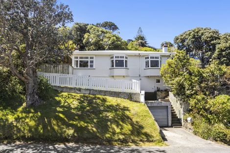 Photo of property in 105 Volga Street, Island Bay, Wellington, 6023