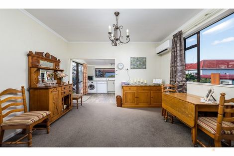 Photo of property in 18 Manse Street, Waimate, 7924