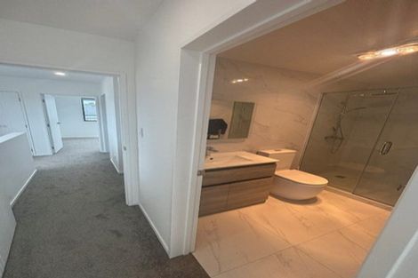 Photo of property in 53 Sunnyheights Road, Orewa, 0931