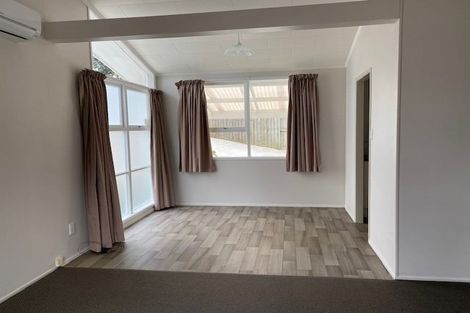 Photo of property in 30 Leaver Place, Weymouth, Auckland, 2103
