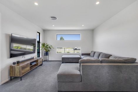 Photo of property in 100 Northmoor Boulevard, Rolleston, 7615