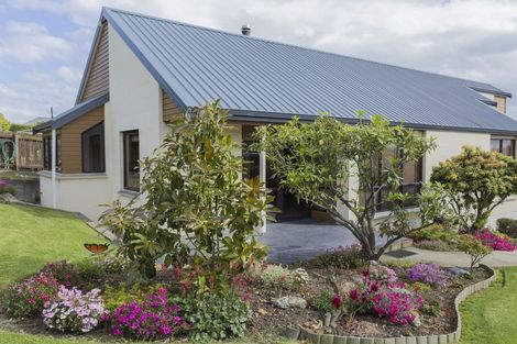 Photo of property in 17 Leven Street, South Hill, Oamaru, 9400