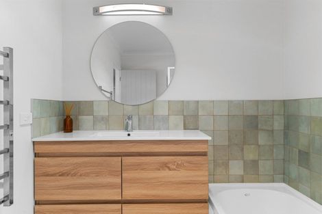 Photo of property in 530a Pahi Road, Pahi, Paparoa, 0571