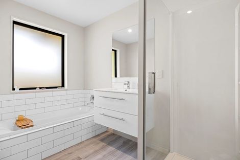 Photo of property in 14 Grey View Grove, Rangiora, 7400