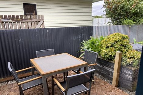 Photo of property in 177a Bucklands Beach Road, Bucklands Beach, Auckland, 2012