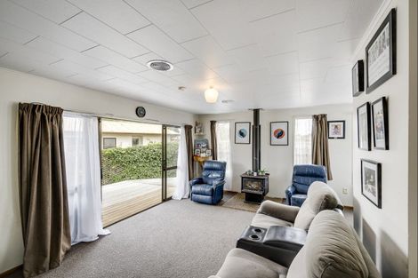 Photo of property in 64 Columbus Crescent, Flaxmere, Hastings, 4120