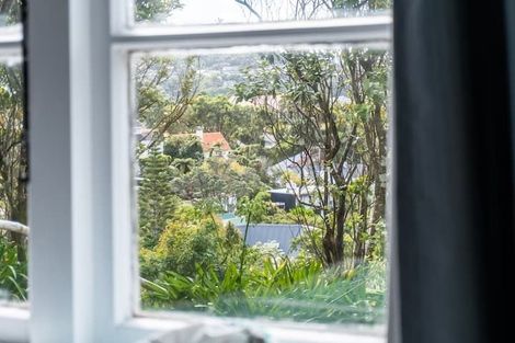 Photo of property in 94 Nicholson Road, Khandallah, Wellington, 6035