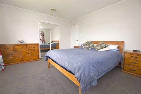 Photo of property in 180 Universal Drive, Henderson, Auckland, 0610