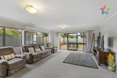 Photo of property in 2/32 Park Avenue, Epuni, Lower Hutt, 5011