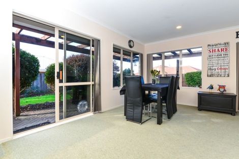 Photo of property in 8 Ben Nevis Place, Nawton, Hamilton, 3200