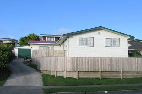 Photo of property in 15 Mossburn Grove, Kelson, Lower Hutt, 5010