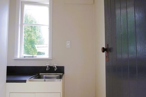 Photo of property in 36 Kettle Avenue, Awapuni, Palmerston North, 4412