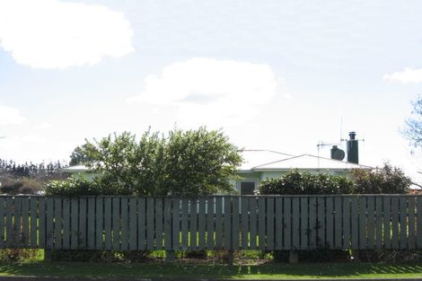 Photo of property in 6 Gorton Street, Bulls, 4818