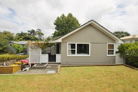Photo of property in 24 Paragon Avenue, Beach Haven, Auckland, 0626