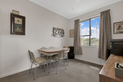 Photo of property in 37 Halswell Road, Hillmorton, Christchurch, 8025