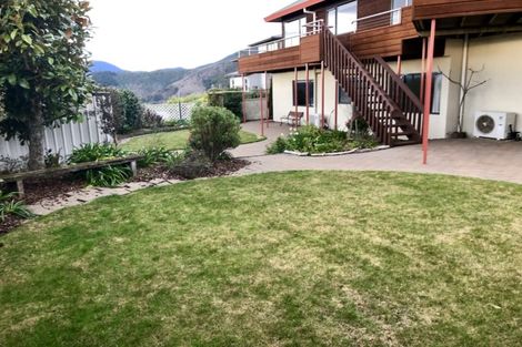 Photo of property in 327 Princes Drive, Britannia Heights, Nelson, 7010