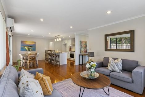 Photo of property in 12 Peerless Avenue, Takanini, 2112