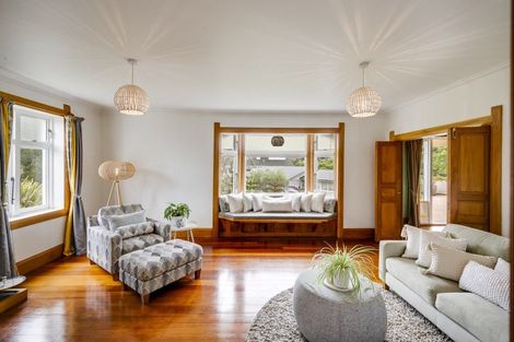 Photo of property in 1 Lambton Road, Hospital Hill, Napier, 4110