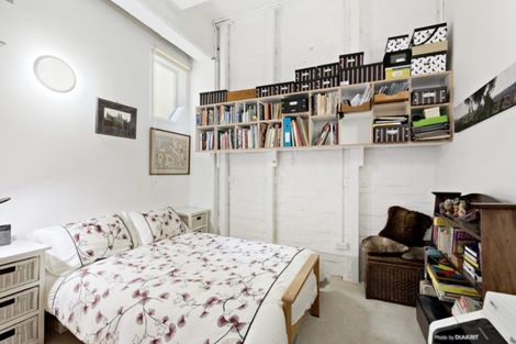 Photo of property in Aulsebrooks Apartments, 2/178 Wakefield Street, Te Aro, Wellington, 6011