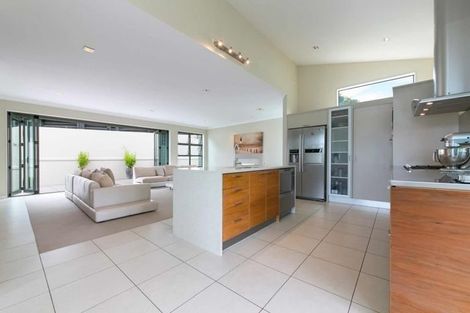 Photo of property in 1a Palmer Crescent, Mission Bay, Auckland, 1071