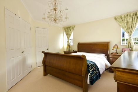 Photo of property in 2/32 Spencer Road, Pinehill, Auckland, 0632