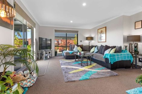 Photo of property in 32 Sabre Street, Papamoa Beach, Papamoa, 3118