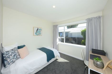 Photo of property in 39 Middlepark Road, Sockburn, Christchurch, 8042