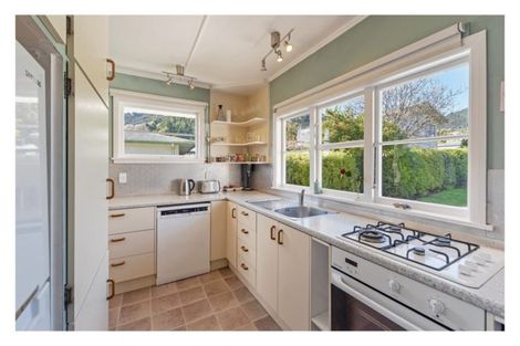 Photo of property in 670 Atawhai Crescent, Atawhai, Nelson, 7010