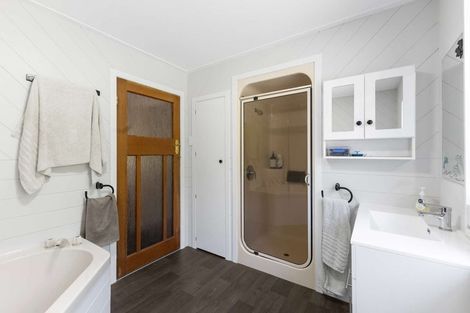 Photo of property in 14 Peace Avenue, Moturoa, New Plymouth, 4310